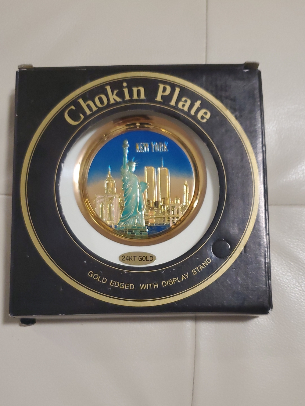 New York Souvenir Decorative Plate - Gold Edge (Blue/Gold)